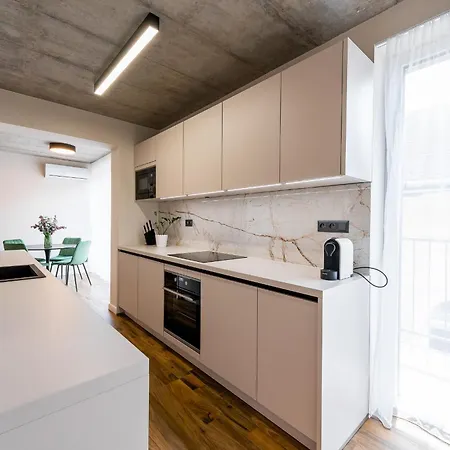 Apartmán H75 Centre *